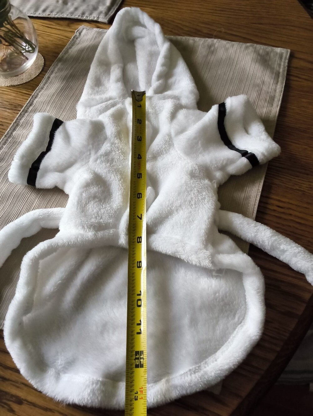 Pet Robe white soft plush with black trim sz Lg ,for A small dog cat new - Picture 5 of 8